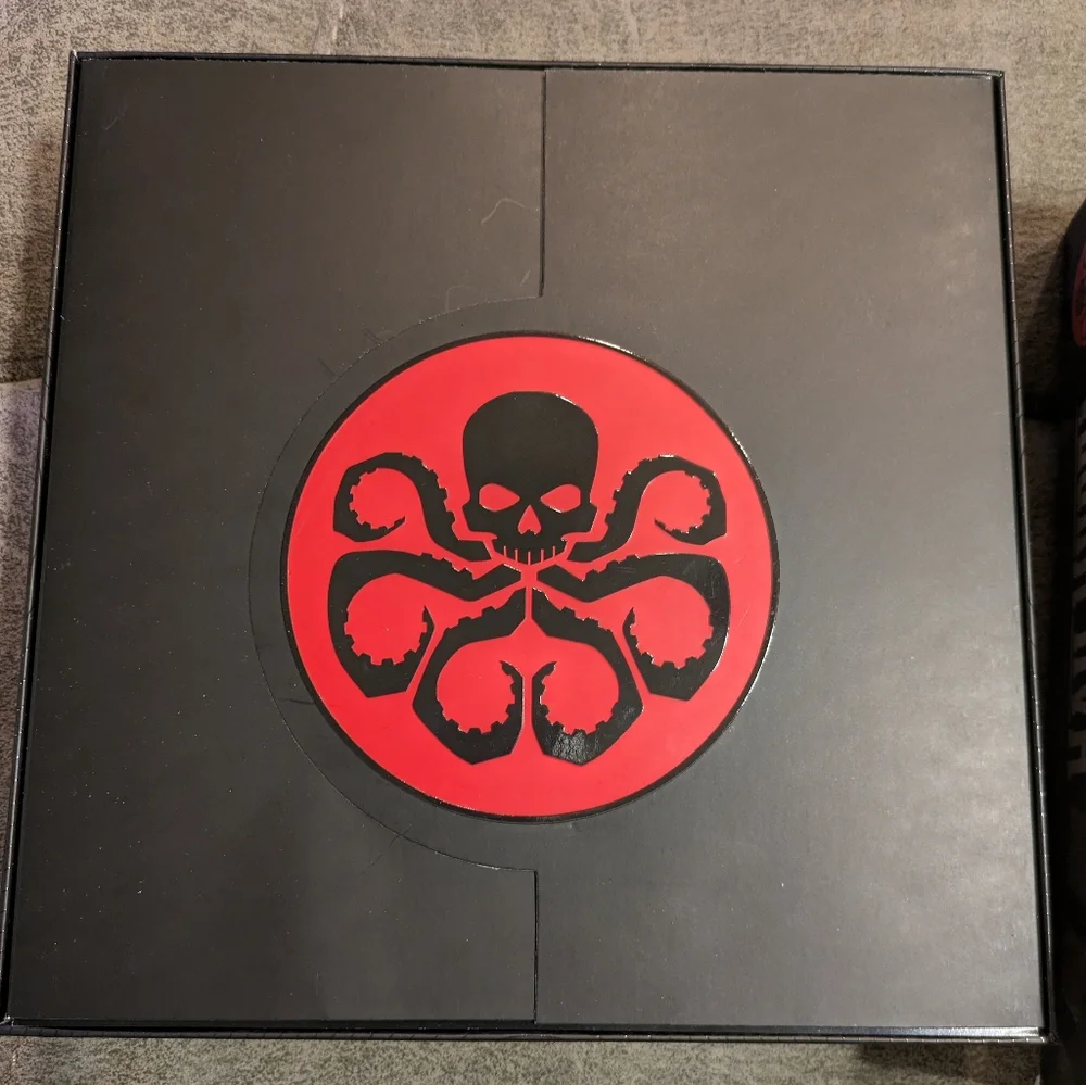 NEW  Marvel Hail Hydra New World Order Board Game, Avengers SHIELD Age 14+